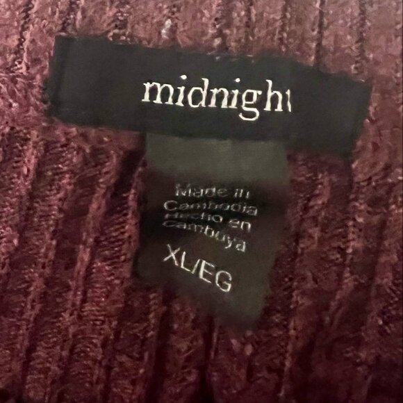 Midnight Lounge Set | XL | Burgundy Ribbed Long Sleeve Top & Pants - Picture 5 of 9